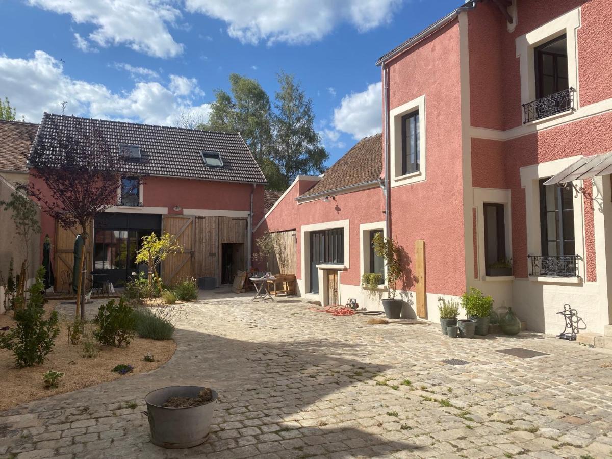 L'Escale Bellifontaine Hotel Ury Екстериор снимка
